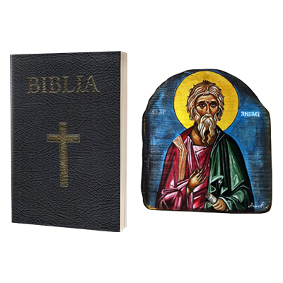 Idee cadou. Biblia pentru femei si icoana Sfantului Andrei pictata pe lemn