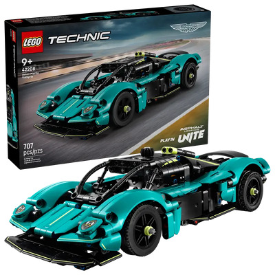 LEGO. Aston Martin Valkyrie - masina de colectie pentru fani si joaca
