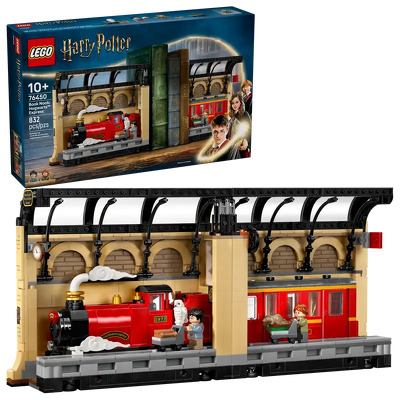 LEGO. Coltul cu carti - Expresul Hogwarts pentru fani Harry Potter si colectie