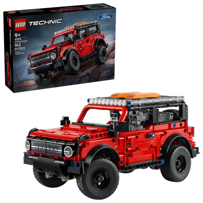 LEGO. SUV Ford Bronco